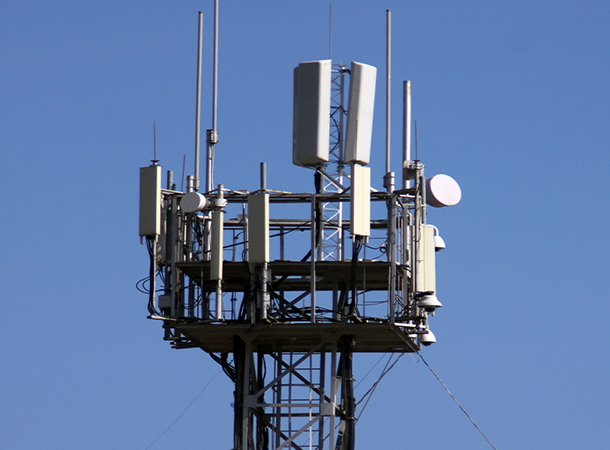 Acessórios para torre metálica instalado
