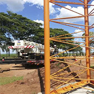 Torre metálica modular instalada